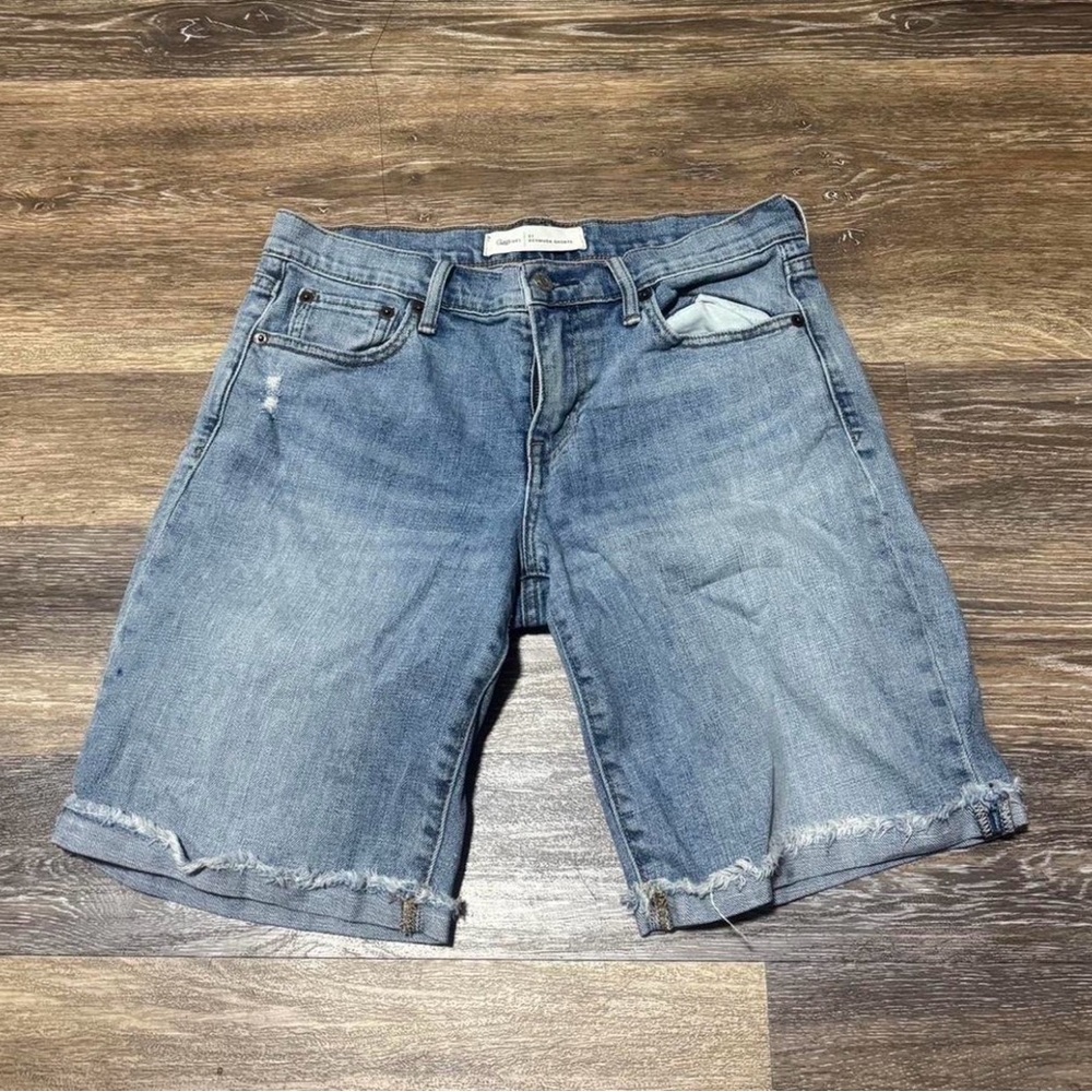 Women Gap short sz 27